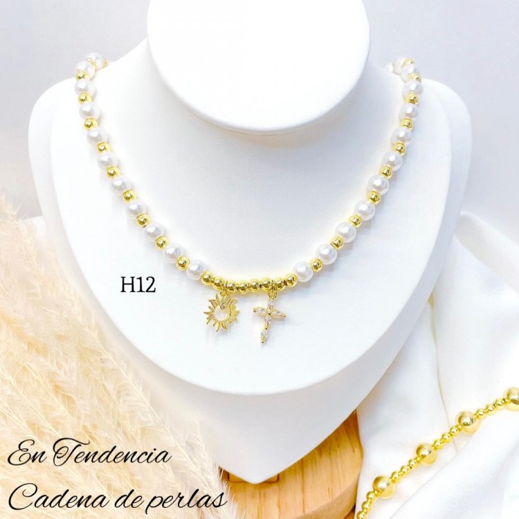 #35 collares con perlas y balines 13& 