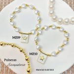 Pulsera con dije de escapulario