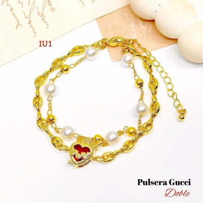 #00 pulsera Gucci doble con dije corazon en tendencia