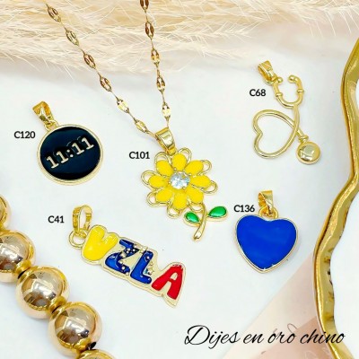 #01cadena con dije (solo dije 1.3$) 