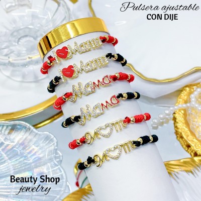 Pulsera de nudo con dije de mamá