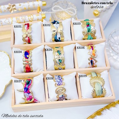 brazalete en acero con tela de seda (modelo de tela surtido)