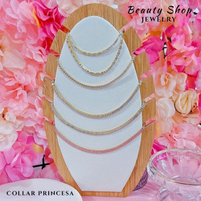 Cadena con piedras brillanta  22.45&
