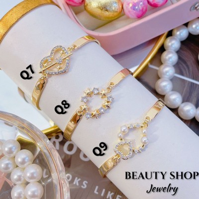 #Q Pulsera Rígidas con Dije Lujo  13.50&