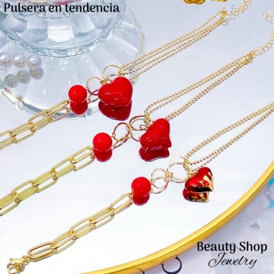 pulsera eslabon con dije corazon rojo