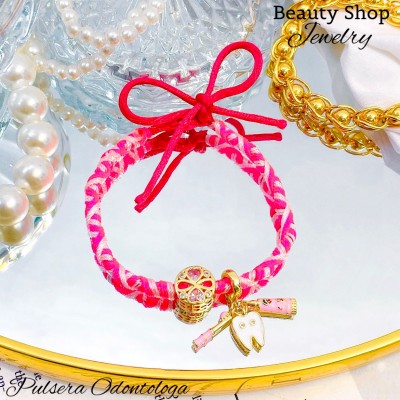 pulsera hilo con dije de charms 17&