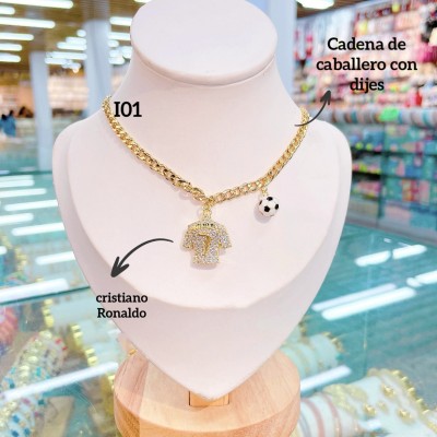 Cadena de caballero con dije de futbol 