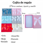 Cajita de regalo para cadena, topito y anillo medida 8cm X 5cm