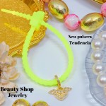 pulsera goma con charms (&10）