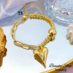 #T pulsera eslabon con dijes corazon 13.50&