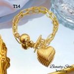 #T pulsera eslabon con dijes corazon 13.50&