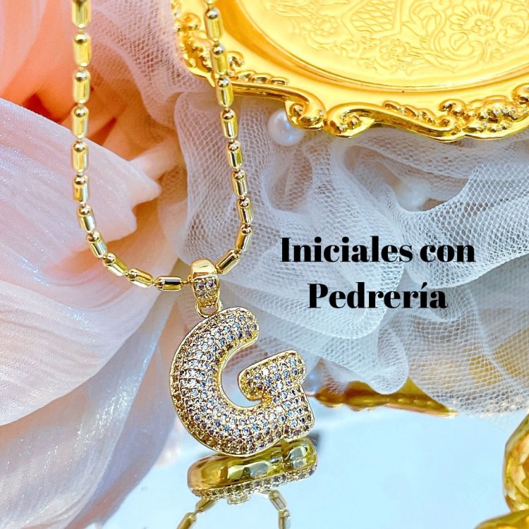 cadena con Dije letra brillante oro chino (solo dije 3$ 19.8&)