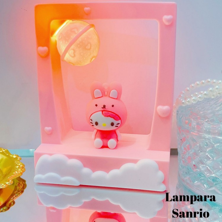 Lampara saturno con sanrio