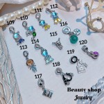 Charm Pandora solo dije 1.85$ (9&) con cadena 2.70$(12.50&)