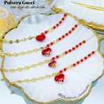 pulsera Gucci con dije corazon rojo