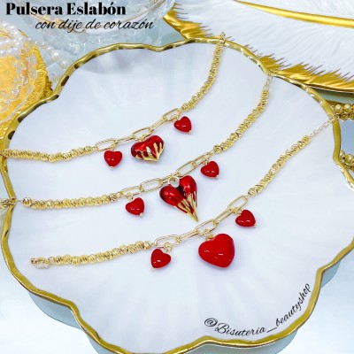 pulsera eslabon con dije 