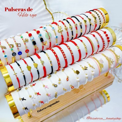 #01 Pulseras de hilo rojo