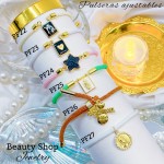 Pulsera ajustable color y dijes 10& Pulsera ajustable color y dijes 10&