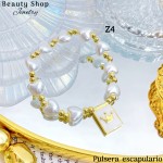 Pulsera con dije de escapulario Pulsera con dije de escapulario