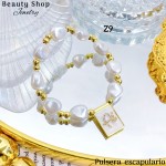 Pulsera con dije de escapulario Pulsera con dije de escapulario
