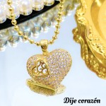 cadena con dije corazon brillante 19.50& con cadena ajustable 3.80$ 
