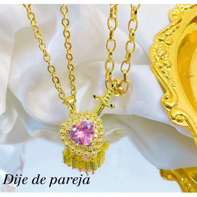 Collar de pareja corazón+espada (con cadena ajustable 4.85$)