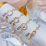pulsera Gucci con dije oro chino Agotado